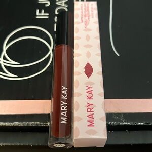 Mary Kay Matte Liquid Lipstick (Red Noir)
